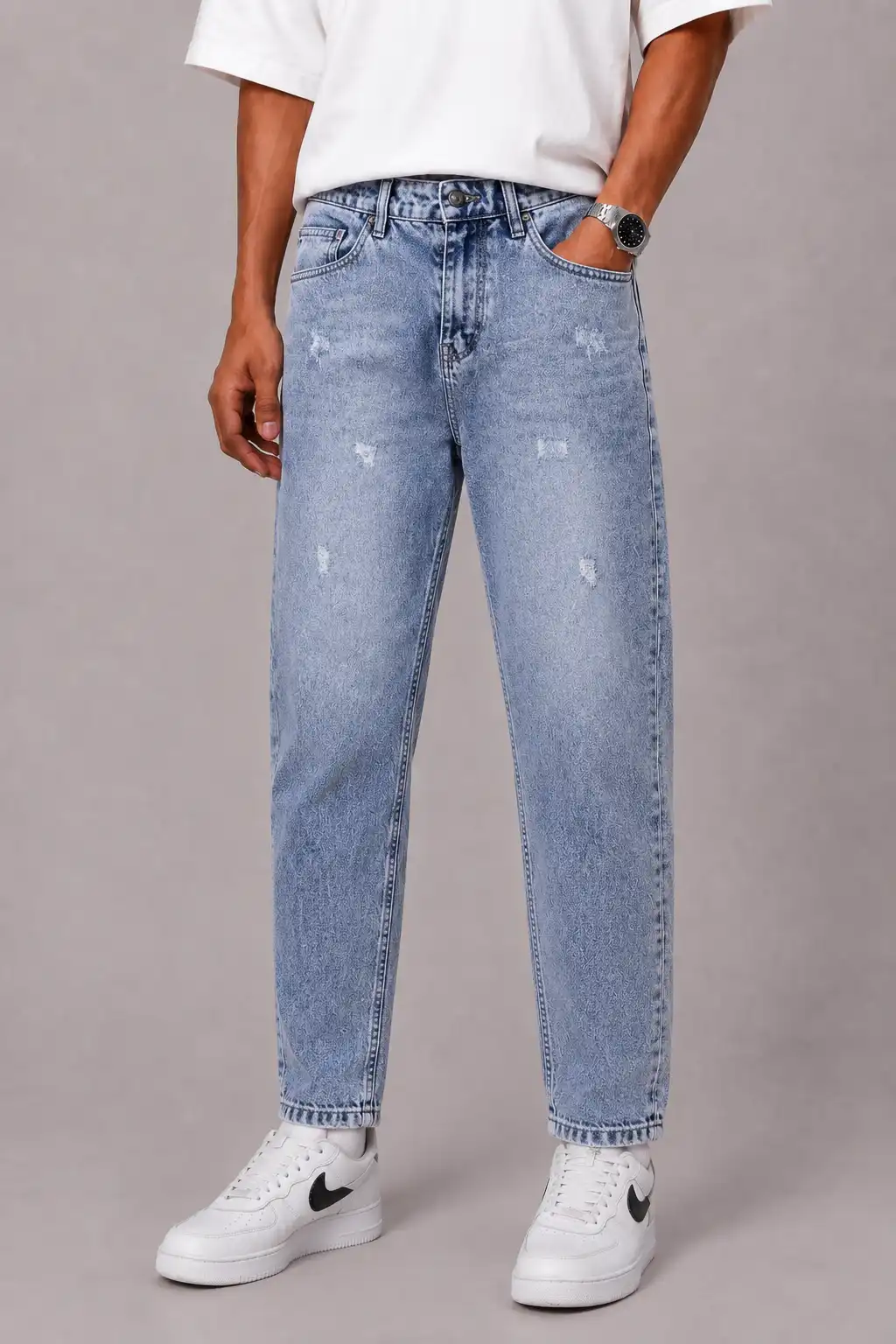 Blue-mom-jeans-with-white-bottoms-heroshoop.webp شلوار جین قواره مام رنگ آبی ته سفید / کد 2001 - Image 1