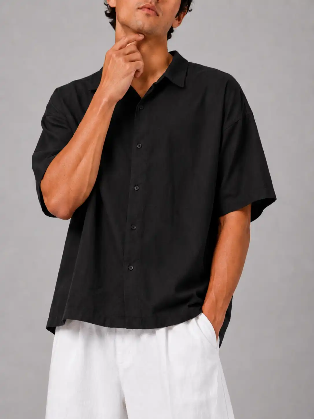 Men-short-sleeved-lyocell-shirt-black-heroshoop.webp پیراهن لایوسل مردانه / استین کوتاه / رنگ مشکی - Image 1