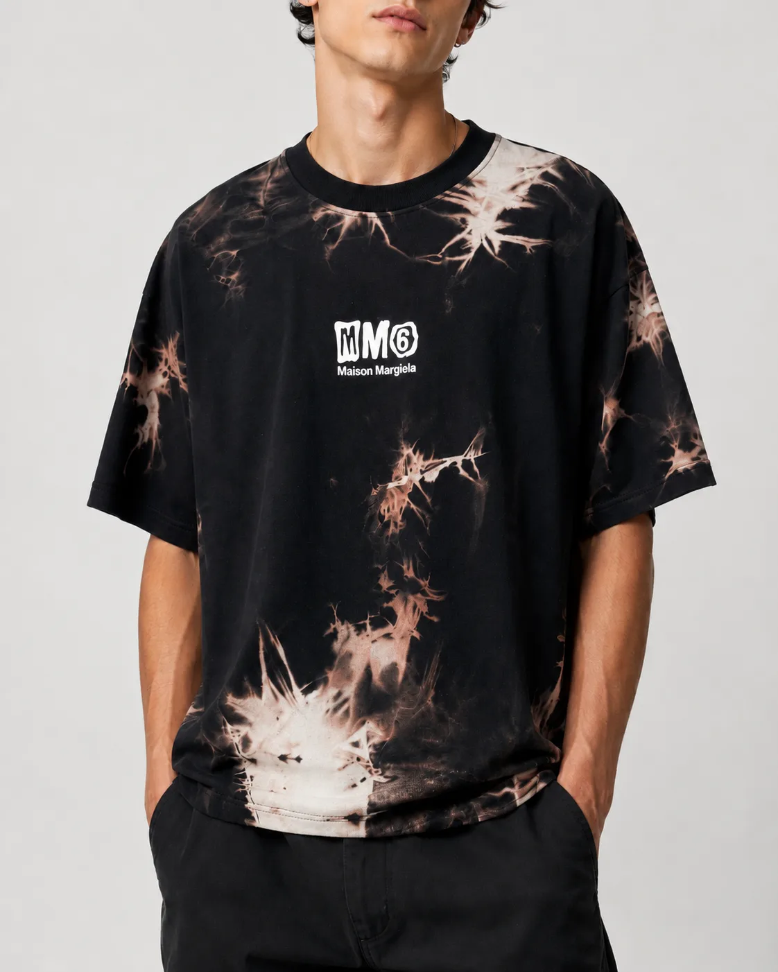 Watercolor-sports-T-shirt-biscuit-cotton-fabric-black-color-heroshoop.webp تیشرت اسپرت آبرنگی پارچه پنبه بیسکوییتی / رنگ مشکی / کد 27147 - Image 1